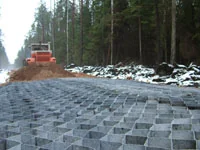 Укладка георешетки под основание дорог